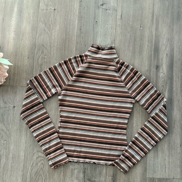 New SO Autumn Brown Striped Waffle Knit Mock Neck Top - Picture 3 of 4